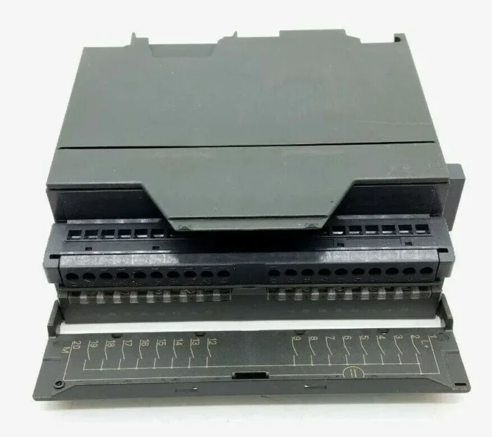 SIMATIC S7-300 DIGITAL INPUT SM 321 - 6ES7321-1BH01-0AA0, Siemens 6ES7321-1BH01-0AA0 Simatic S7-300 Digital Input Module,